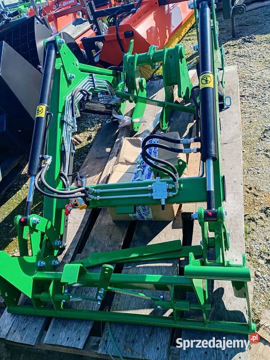 Ładowacz czołowy do JD3720 MTS900 Firmy Metal Zielona Góra