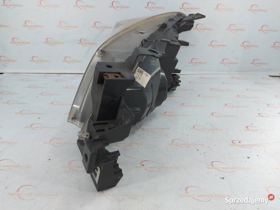 MAZDA 3 III 13r lampa prawa przód ANGLIK Lampy przednie Kielce sprzedam