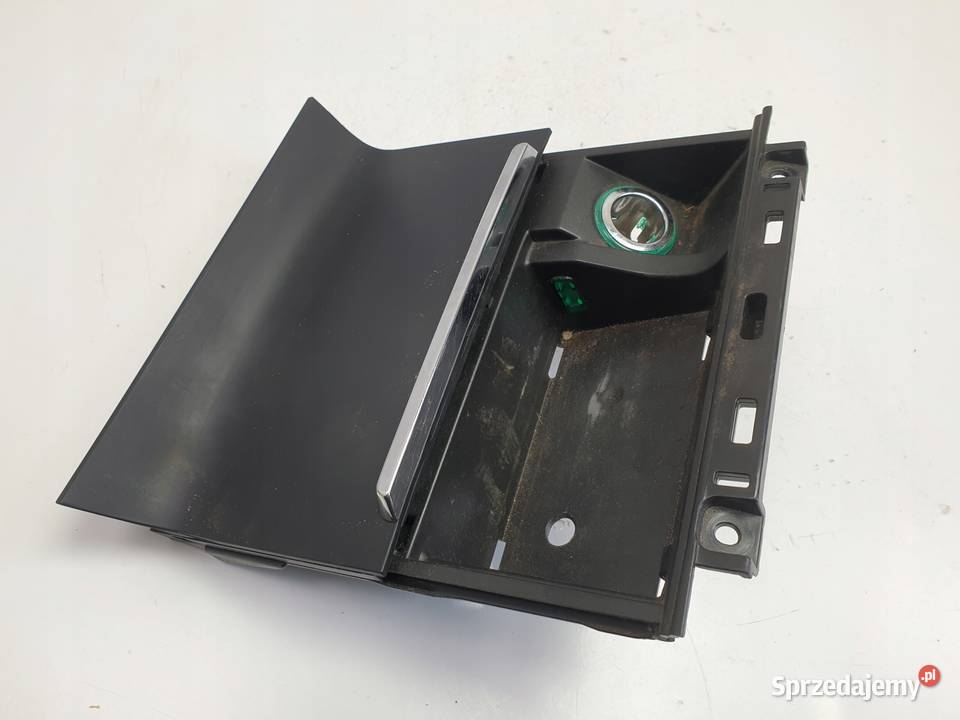 Skoda Superb II POPIELNICZKA Schowek 3T0863077B osobowe Rudka