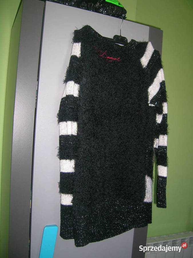 Swetr Desigual z sercem czarny Swetry i golfy Czarna