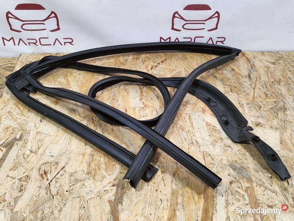 Uszczelka Szyby Drzwi Prawy Tył BMW 7 G11 G12 Pleszew sprzedam