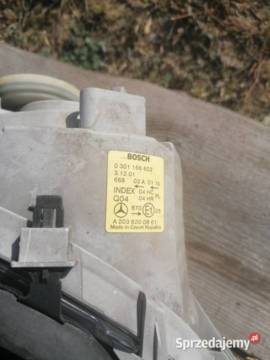 Lampa Prawa Przód Mercedes W203 osobowe