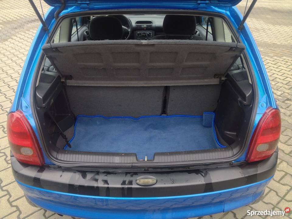 Opel Corsa B niebieski wspomaganie kierownicy małopolskie Nowy Sącz