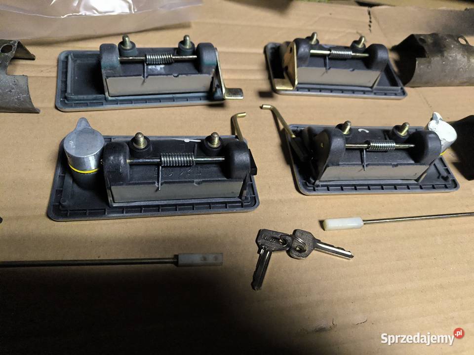 Polonez Caro FSO minus klamki komplet sprzedam