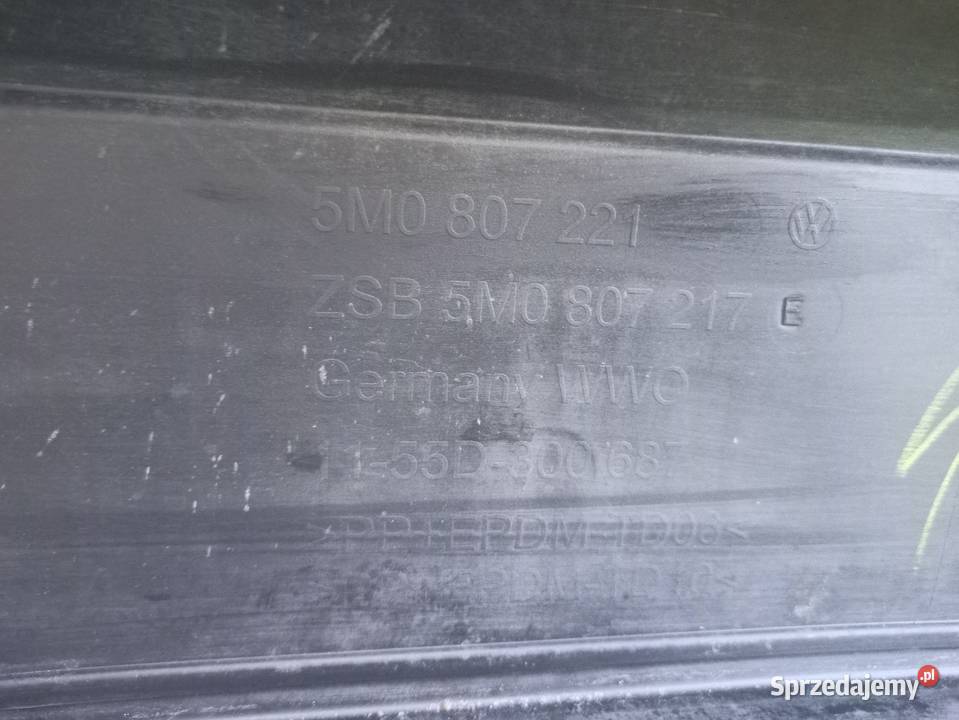 VW Golf V 5 Plus zderzak przód przedni grill Sieradz