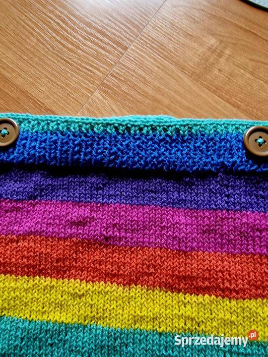 Kolorowy sweter dolnośląskie