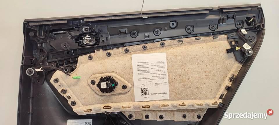 VW TIGUAN II BOCZEK DRZWI LEWY TYŁ 5NA867211 AA osobowe
