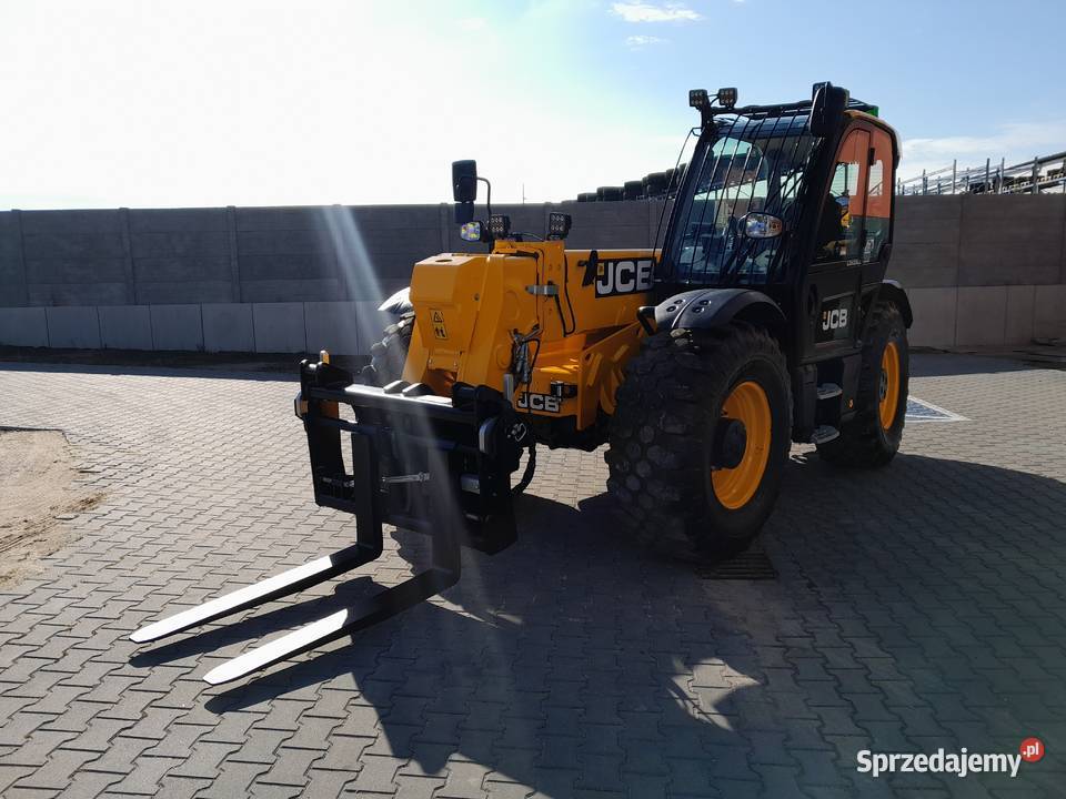 ŁADOWARKA TELESKOPOWA JCB 56080 2023R 53660 Krotoszyn