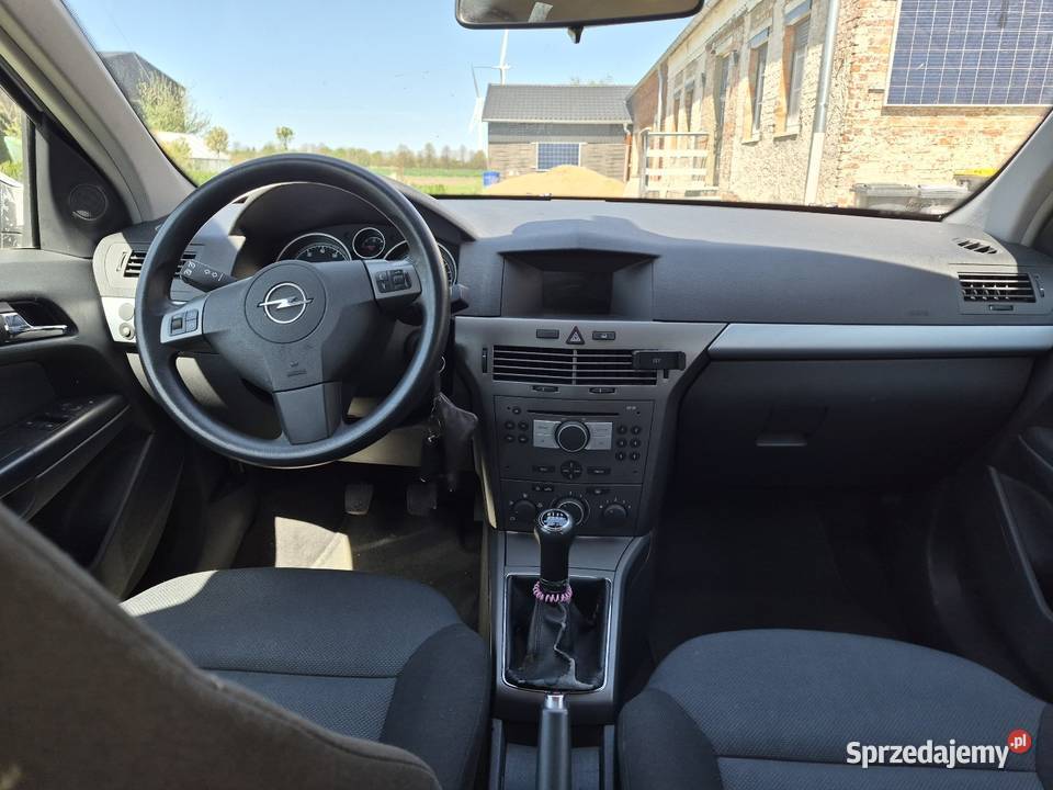 Opel Astra 2005 14 benzyna MP3 Drzeńsko
