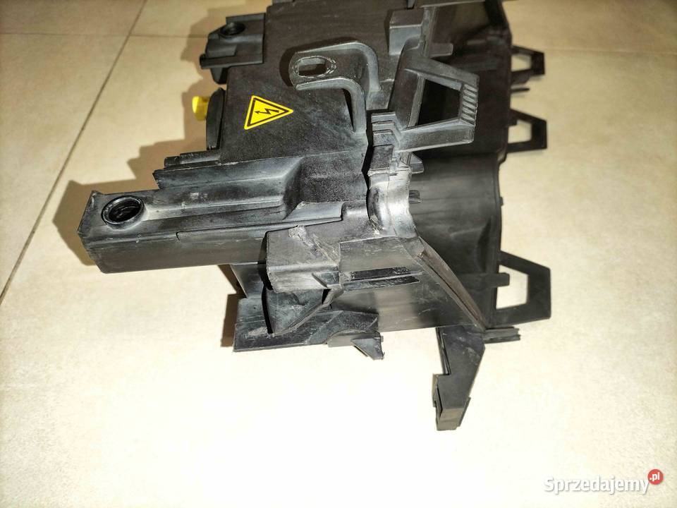 Obudowa lampy zenon prawej BMW E46 COUPE CABRIO Poręba