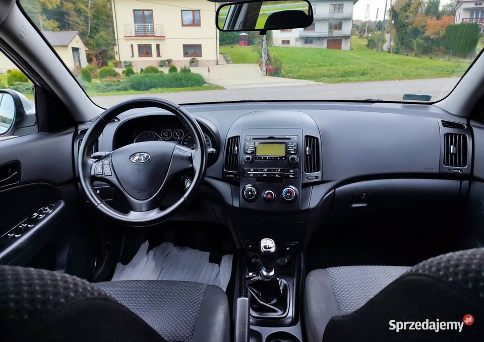 Ładny nie zgnity Hyundai i30 14 benzyna z gazem VAT marża