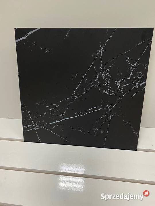 gres czarny kamień Marquina 598x598 mat czarny Zakopane