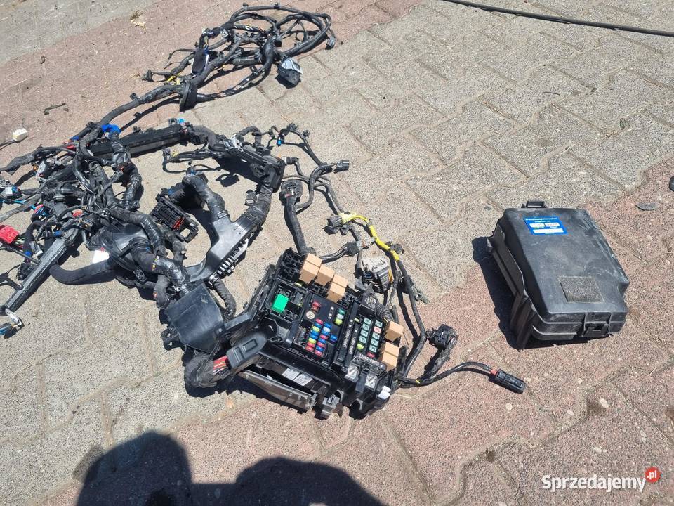 WIĄZKA INSTALACJA KOMORY SILNIKA KIA XCEED 15 Materiały instalacyjne