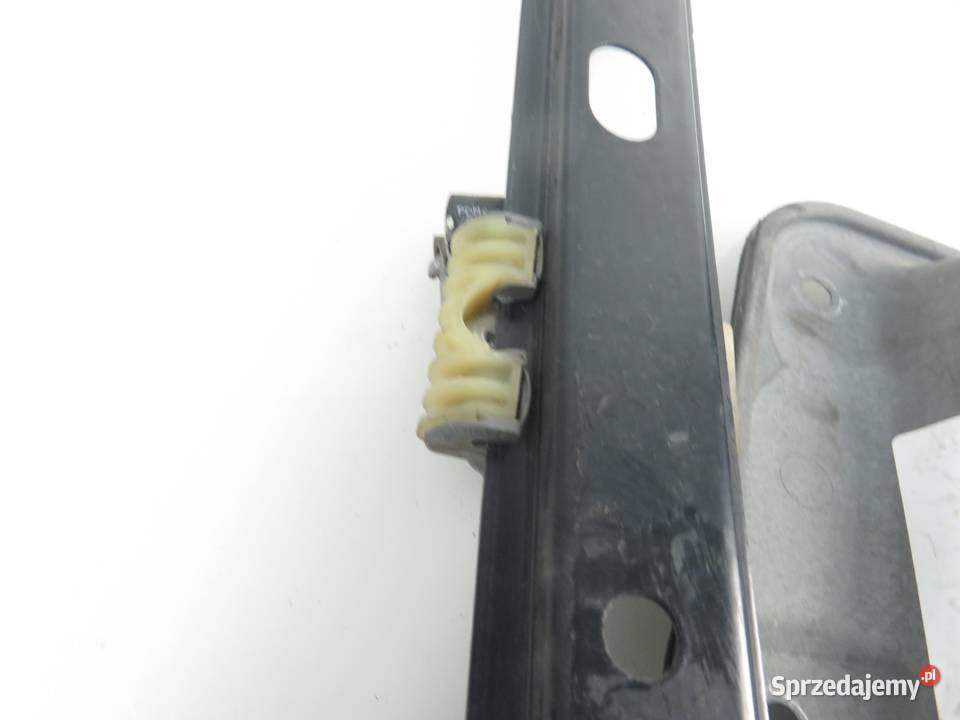 PODNOŚNIK SZYBY PRAWY PRZEDNI VW JETTA III