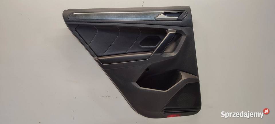 VW TIGUAN II TAPICERKA BOCZKA DRZWI LEWY TYŁ