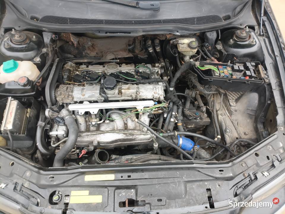 Volvo V70 T5 23 turbo 250 koni uszkodzone Szydłowiec