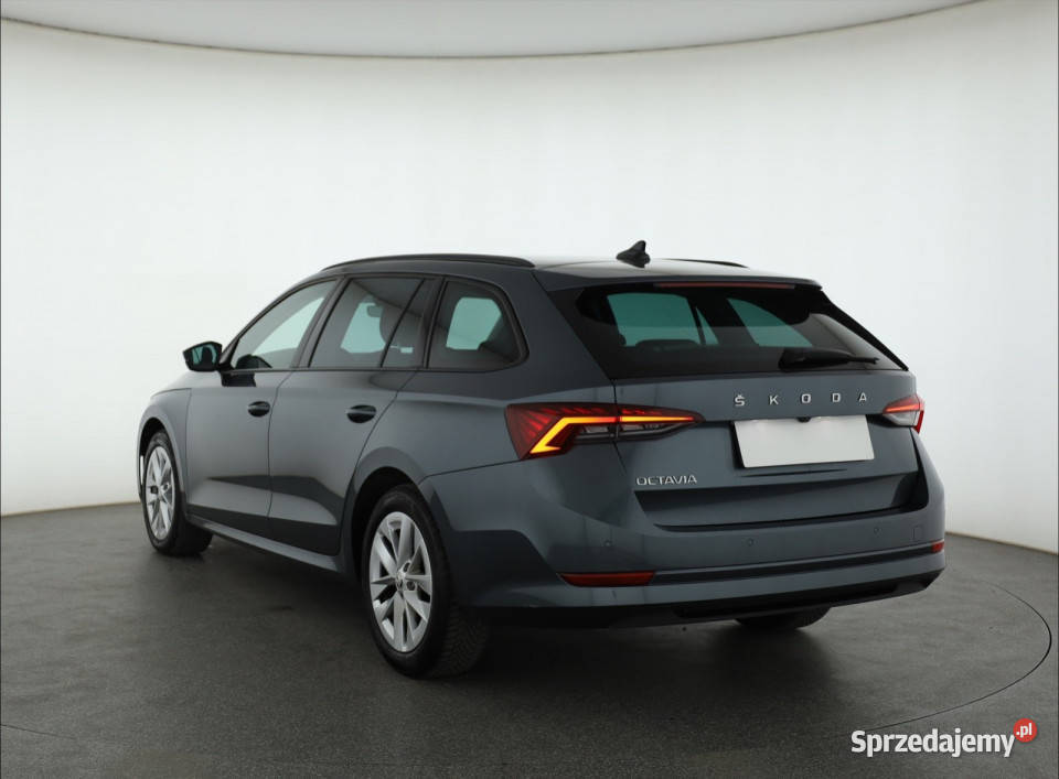 Skoda Octavia 20 TDI czujnik parkowania
