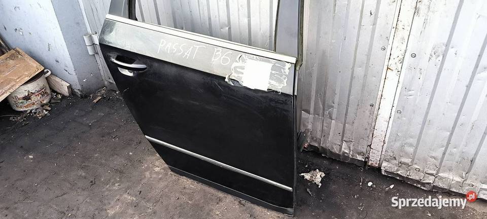 DRZWI PRAWE TYŁ VOLKSWAGEN PASSAT B6 LC5F Lipno