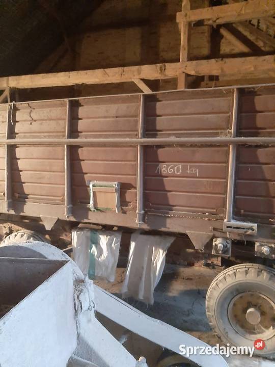 Przyczepa rosyjska magazyn zboża nieuszkodzony Przyczepy rolnicze Chocianowice
