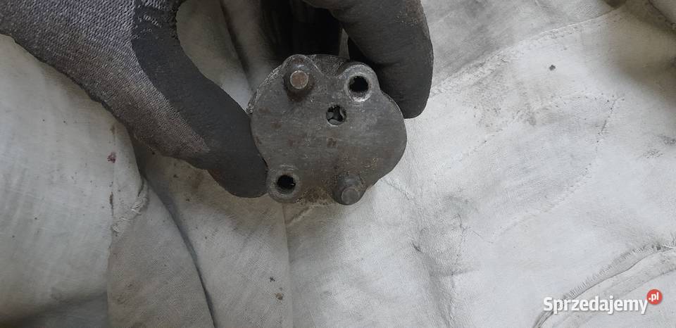 Ural M62 pompa oleju rusek boxer Grudziądz