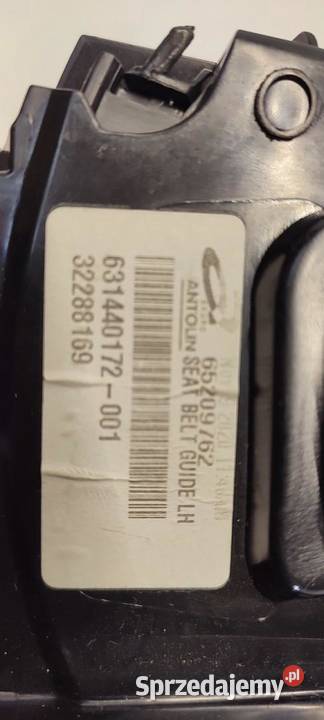 VOLVO XC40 OSŁONA SŁUPKA LEWY TYŁ 31469202 Karoseria dolnośląskie