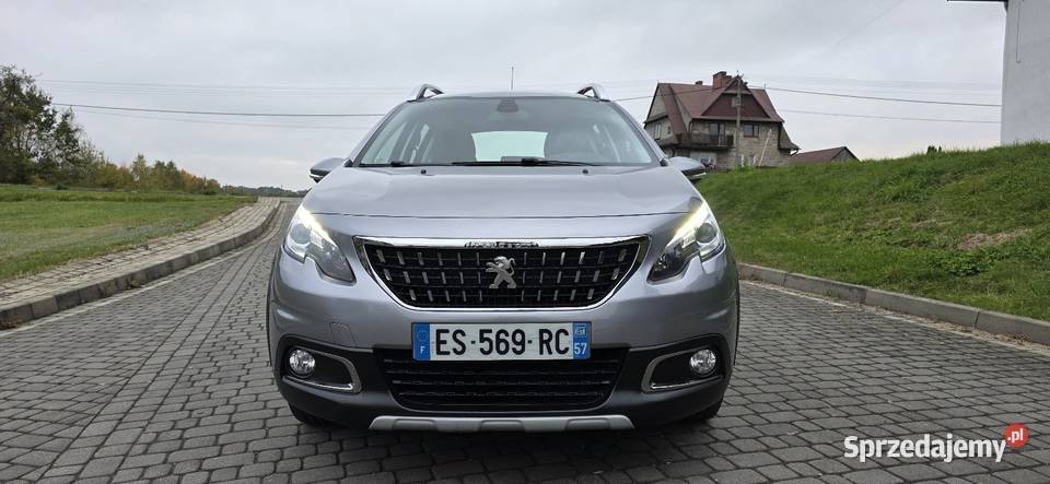 Peugeot 2008 12 82 światła przeciwmgielne