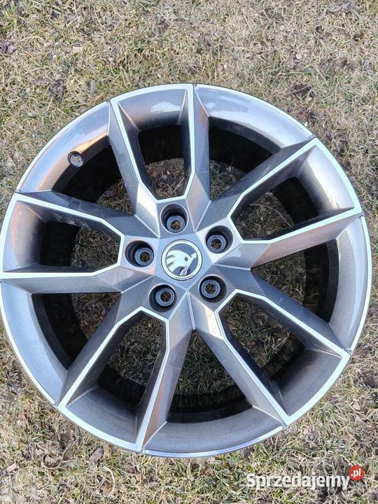 Skoda Octavia 18 75 et 51 Młoty