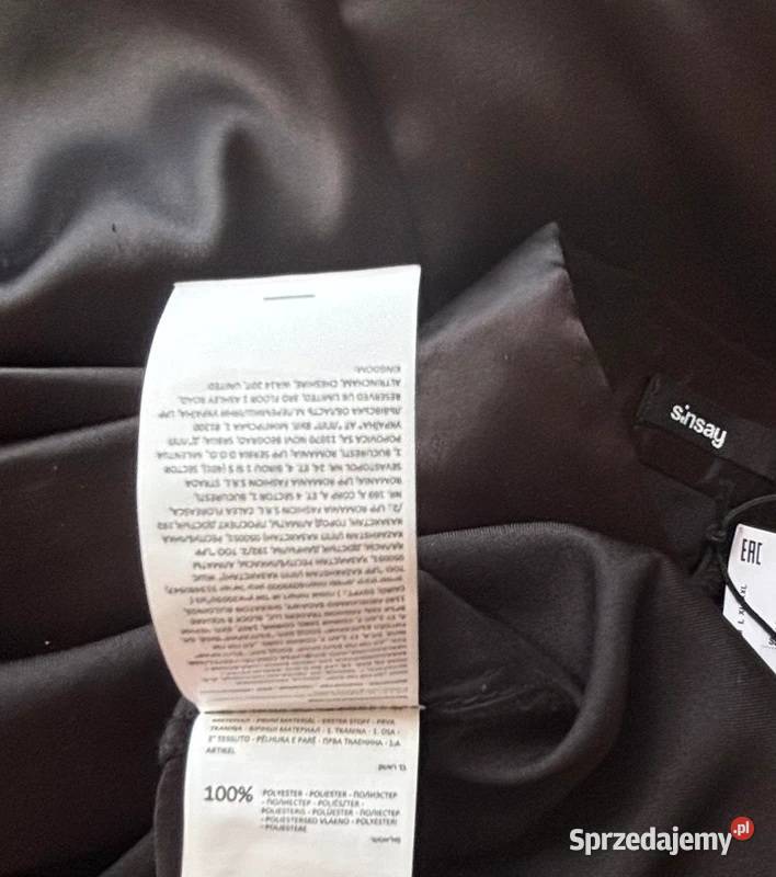 sukienka czarna z gumką i falbaną guziczki Szczecin