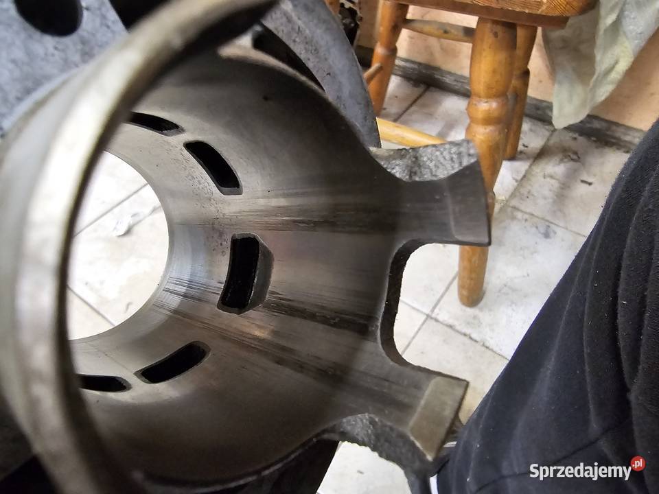Suzuki LT 80 cylinder tłok tuleja LT80 dolnośląskie Jelenia Góra