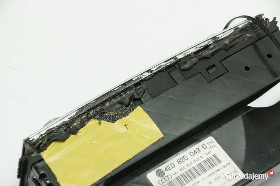 PANEL KLIMATYZACJI AUDI A8 D3 4E0820043D Lipno