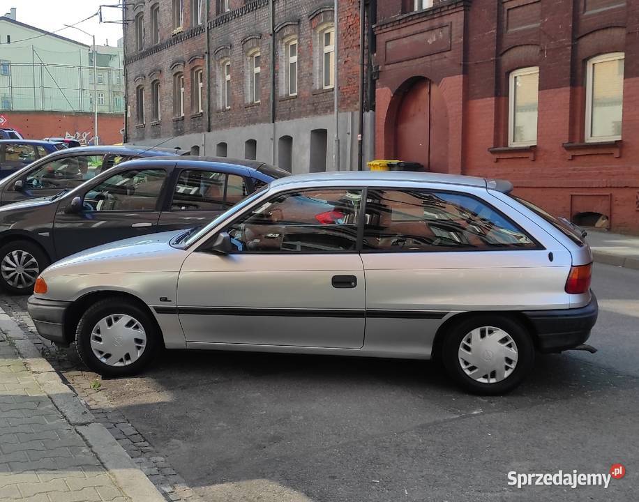 OPEL Astra F 1992r Hatchback śląskie Chorzów