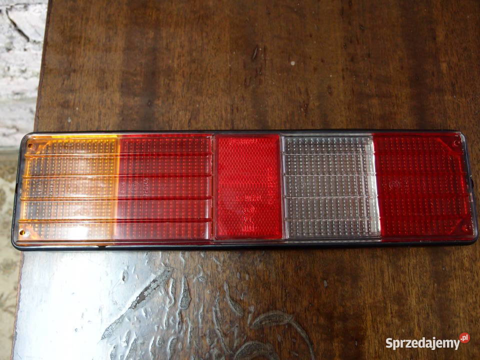 Klosz lampy zespolonej LT50 Promot produkcja PRL Lampy tylne Łódź