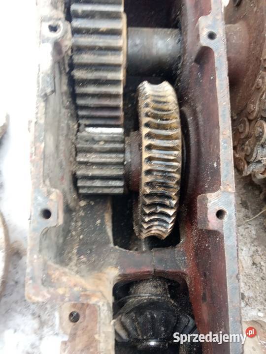 Przekładnia do rozsiewacza RCW3 nieuszkodzony Rolnictwo