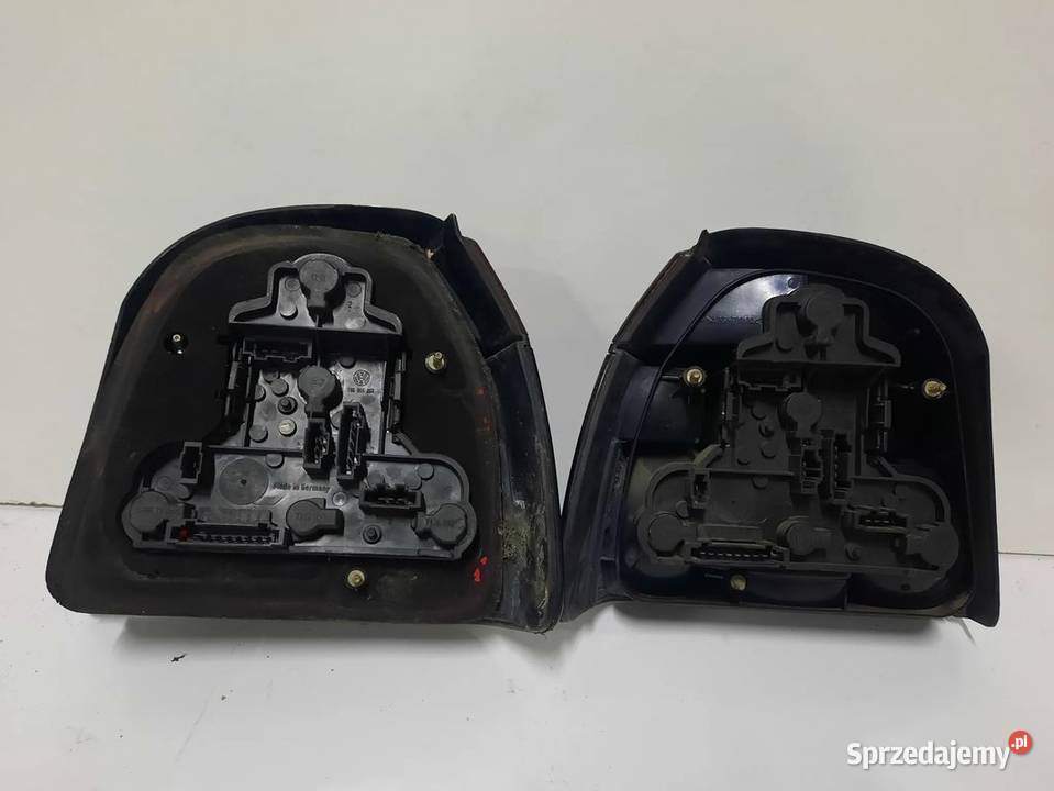 301GVW GOLF III 3 GT LAMPA LEWA PRAWA TYLNA osobowe Włoszczowa