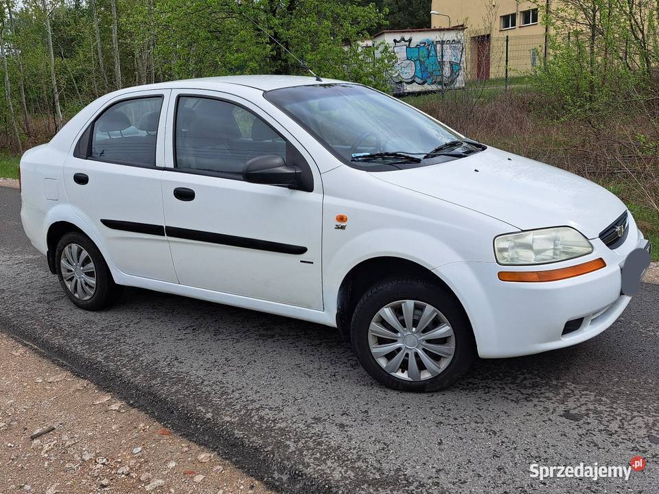Sprzedam Szevrolet Aveo 14 8v benzyna 2004r