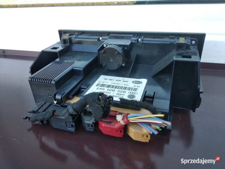 Audi A2 panel sterowania nawiewem klimatyzacji Motoryzacja Sieradz
