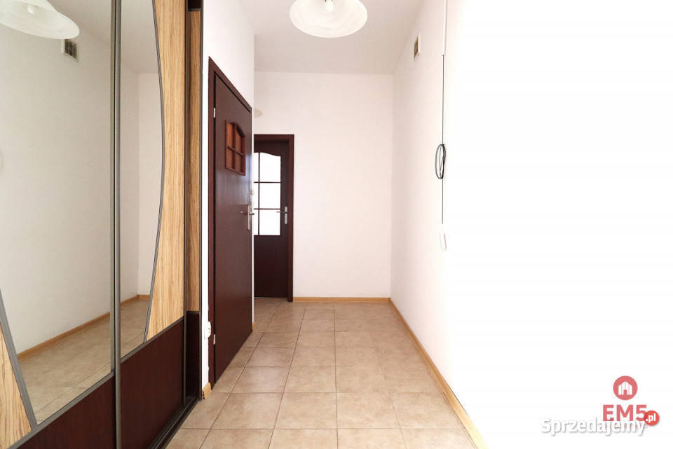 sprzedaży mieszkania 582m2 3 pok Nowinka