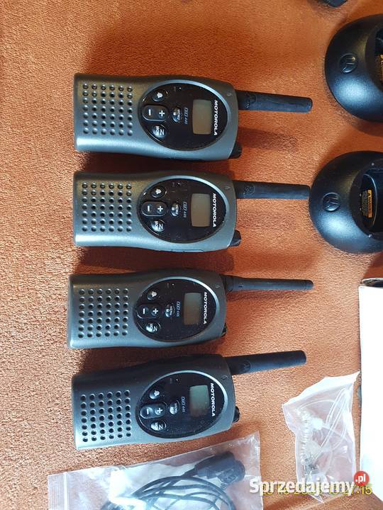 Zestaw 4 radiotelefonów PMR Motorola XTX446 Raciechowice