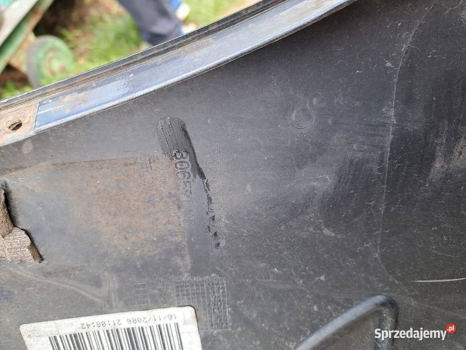 Zderzak przedni przód Volvo V50 30657005 2004