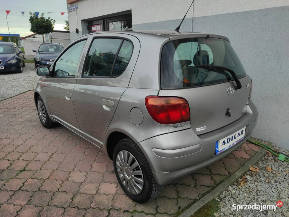 Toyota Yaris 13 benzyna klima elszyby Racibórz