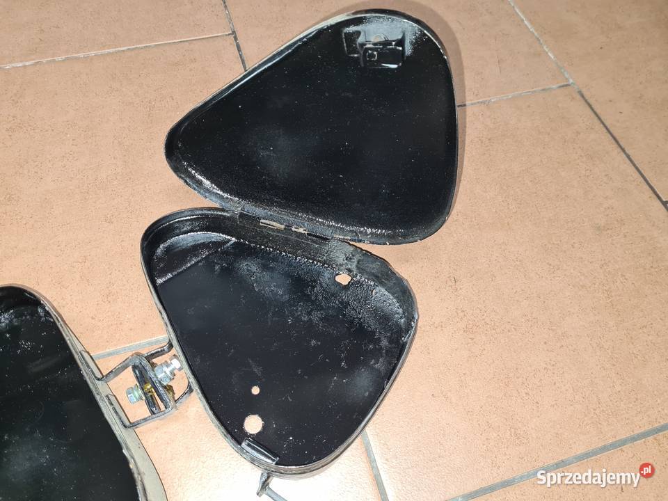 Narzędziówki puszki schowki boczne WSK 125 Rydułtowy sprzedam