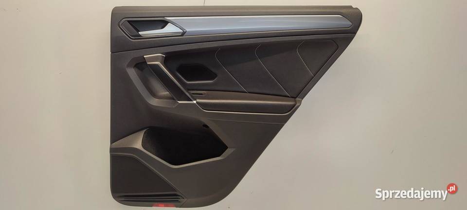VW TIGUAN II BOCZEK DRZWI PRAWY TYŁ 5NA867212M