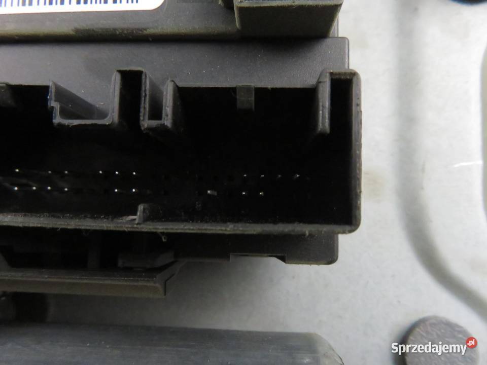 PODNOŚNIK SZYBY PRAWY PRZEDNI VW CADDY III osobowe