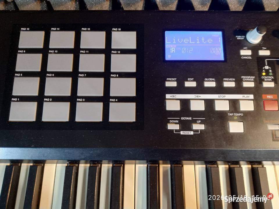 Akai Professional MPK88 88 ważonych klawiszy Instrumenty klawiszowe i MIDI Zawiercie sprzedam