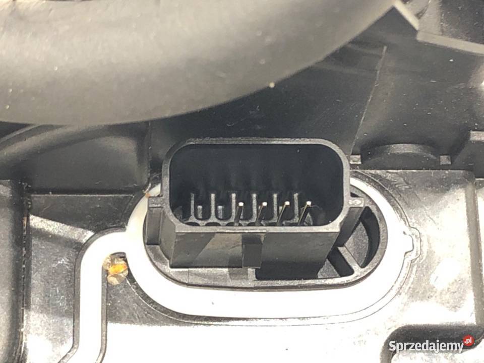 ZAMEK DRZWI LEWY TYŁ FORD FOCUS IV Kombi