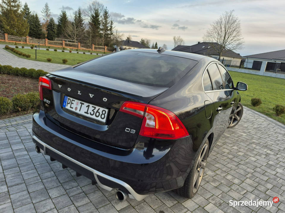 Volvo S60 navi xenon kamera automat rdesign Rok produkcji 2012 Drelów