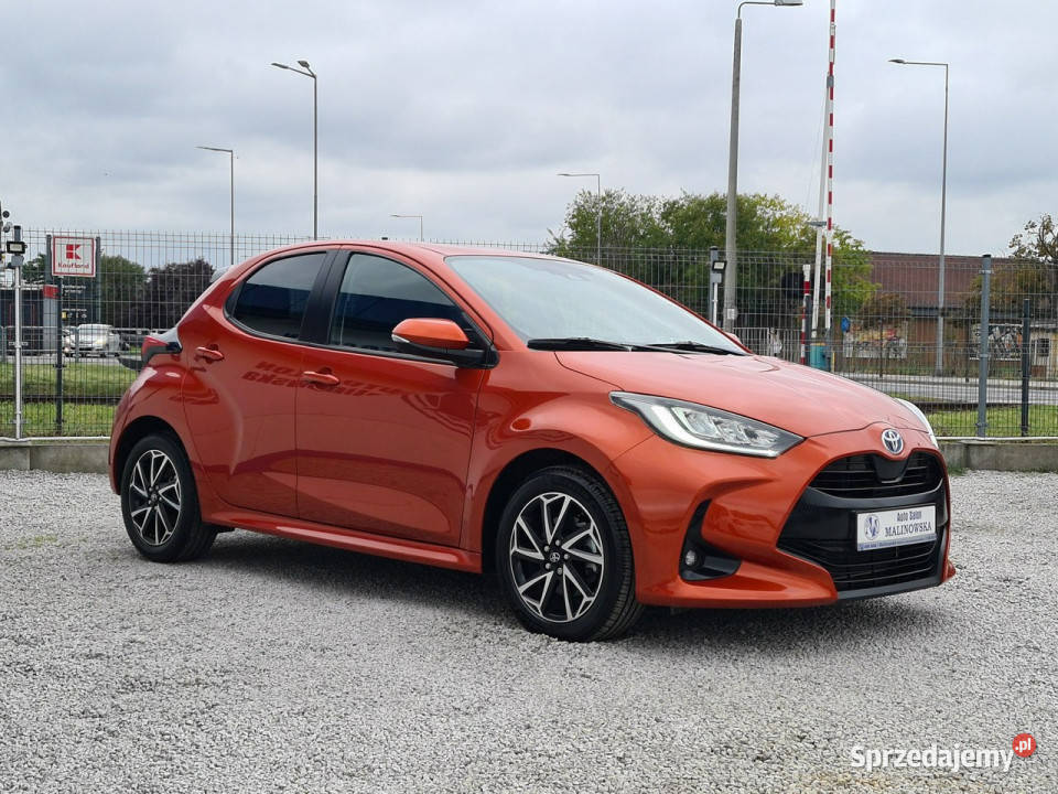 Toyota Yaris 32 Navi Kamera Full Led Wolne Ręce