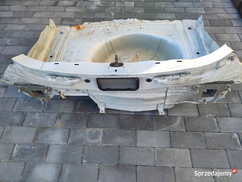 Wanna Pas Tylny Ćwiartka Dupa Opel Karl Zestawy części blacharskich Pleszew sprzedam