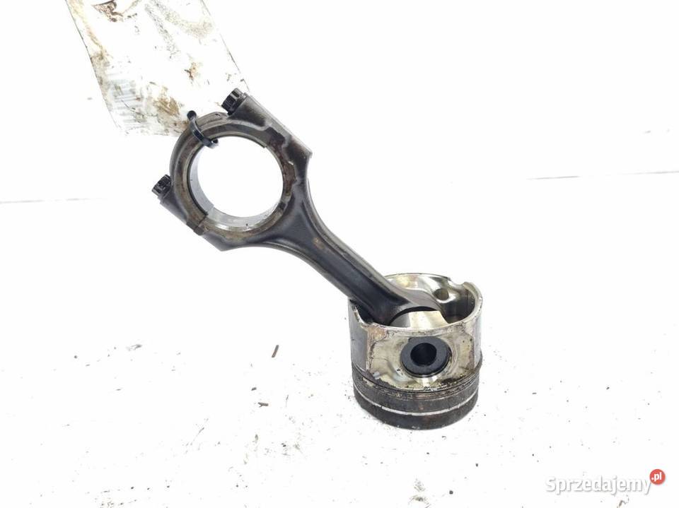 TŁOK TOYOTA AURIS Lipno