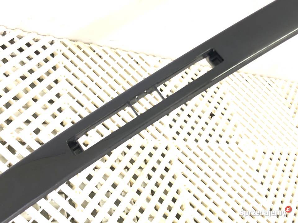 LISTWA ZGARNIAJĄCA PRZÓD PRAWY BMW G30 osobowe